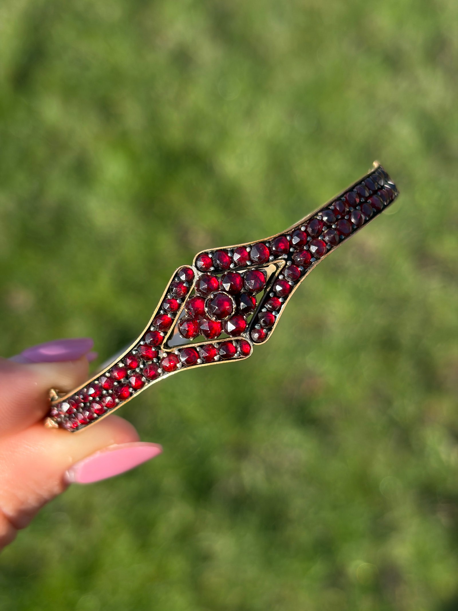 ANTIQUE VICTORIAN BOHEMIAN GARNET BANGLE BRACELET - 8