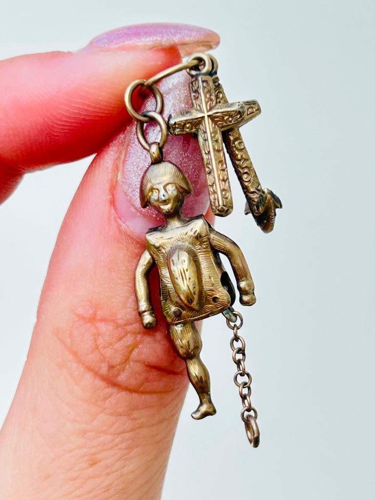 Rare Antique Napoleon Articulated Charm Pendant: Rare Antique Napoleon Articulated Charm Pendant truly charming measurements size 45mm x 20mm (from hanging then width) weight 4.42g materials 