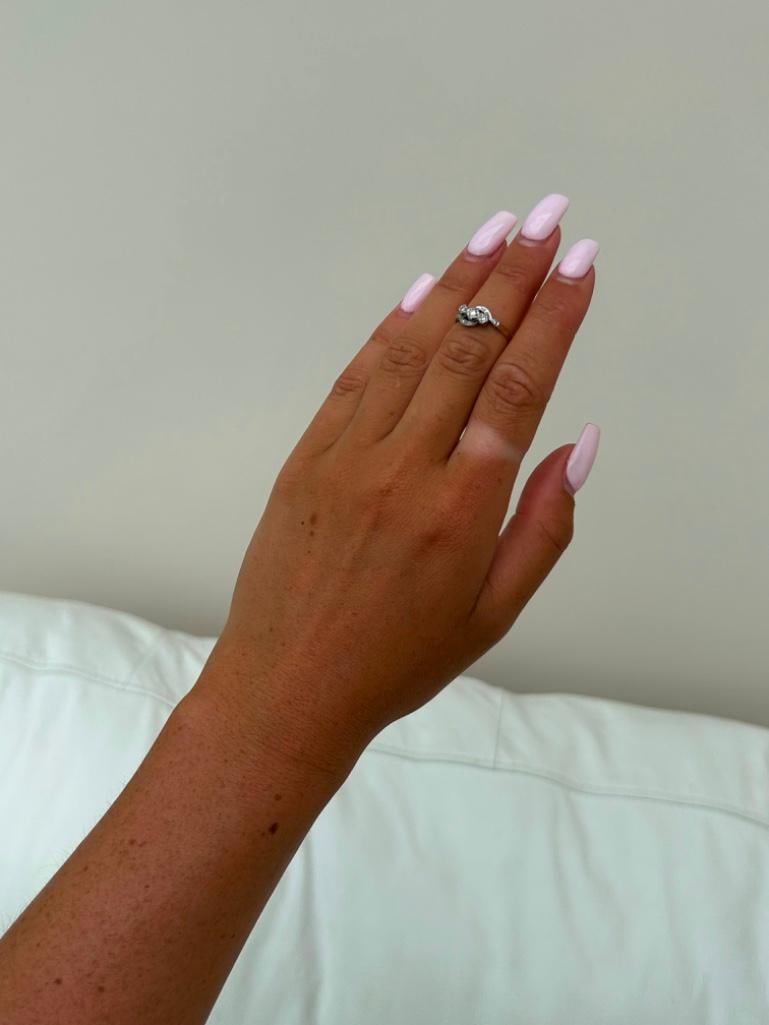 18ct Yellow Gold and Platinum Diamond 3 Stone Twist Ring - 4