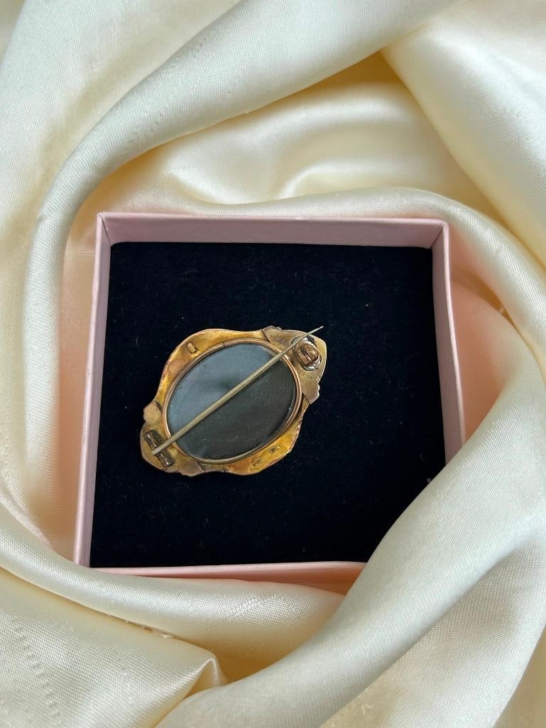 Heavy 15ct yellow gold enamel and pearl star brooch with locket back - 3