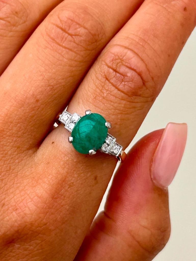 18ct Yellow Gold Cabochon Emerald and Diamond Ring - 7