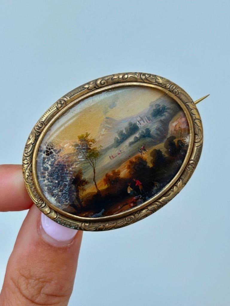 Antique Hand Painted Large Brooch: Antique Hand Painted Large Brooch truly beautiful and charming measurements length 50mm width 39mm weight 10.63g materials paint 