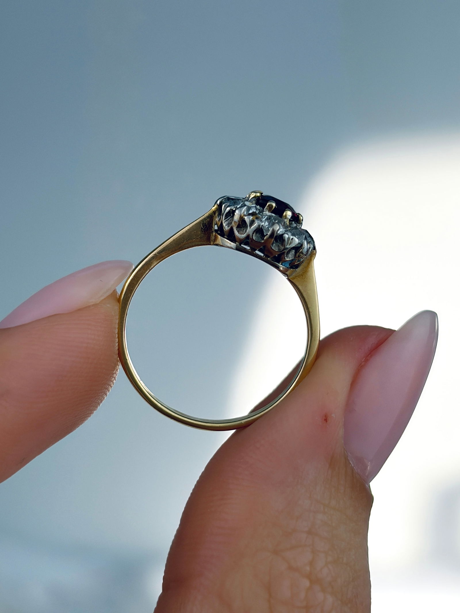 ANTIQUE 18CT GOLD RUBY AND DIAMOND CLUSTER RING - 6