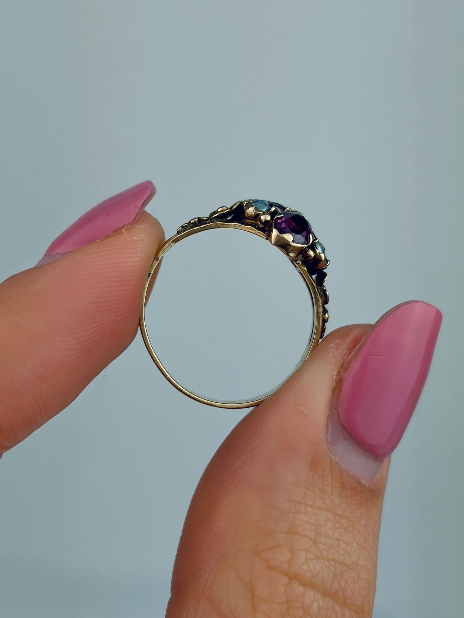 ANTIQUE VICTORIAN GOLD AMETHYST AND PEARL CLUSTER RING - 6