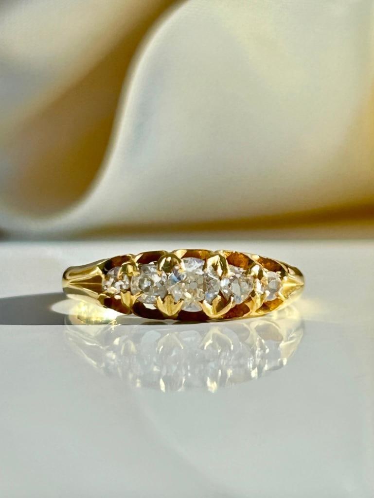 Antique 18ct Yellow Gold Diamond 5 Stone Ring Approx 60pts Total (1 of 7)