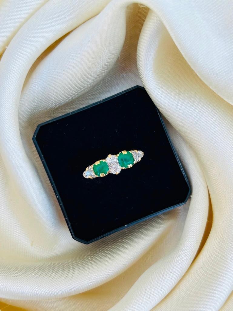 Chunky 18ct Yellow Gold Emerald and Diamond Ring - 4