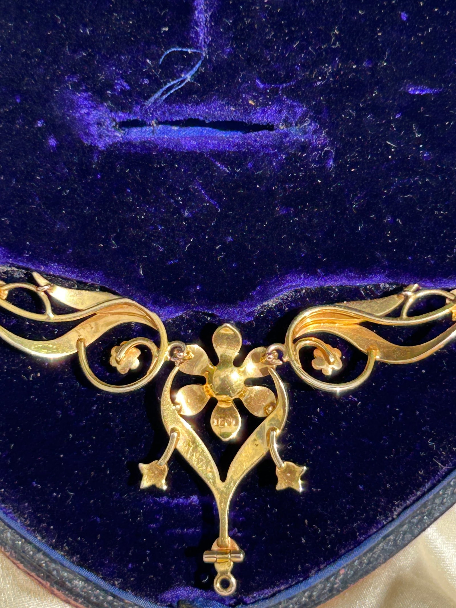Antique boxed 15ct yellow gold pearl floral necklace - 5