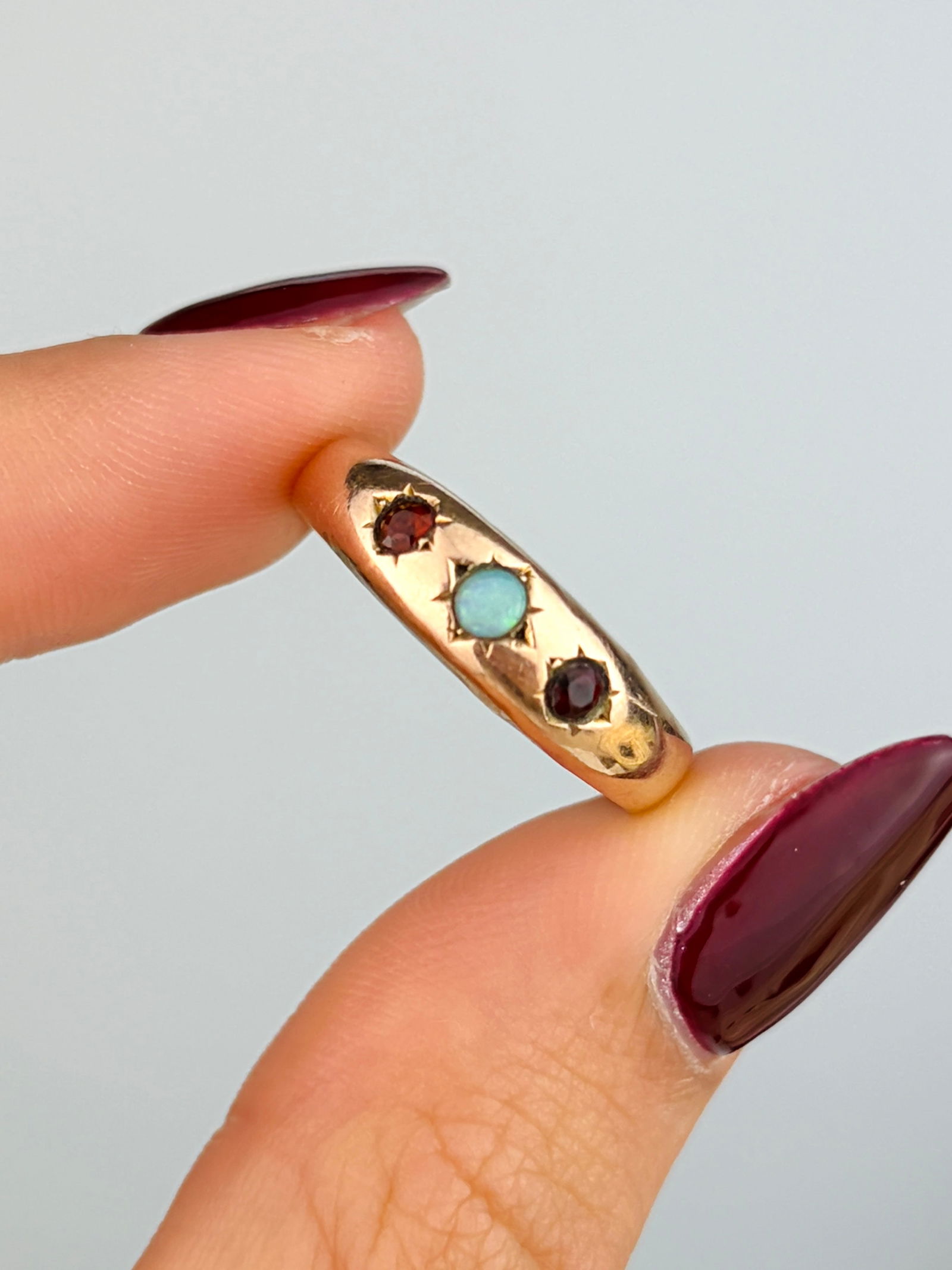 Antique 22ct Gold Opal and Garnet 3 Stone Star Ring - 5