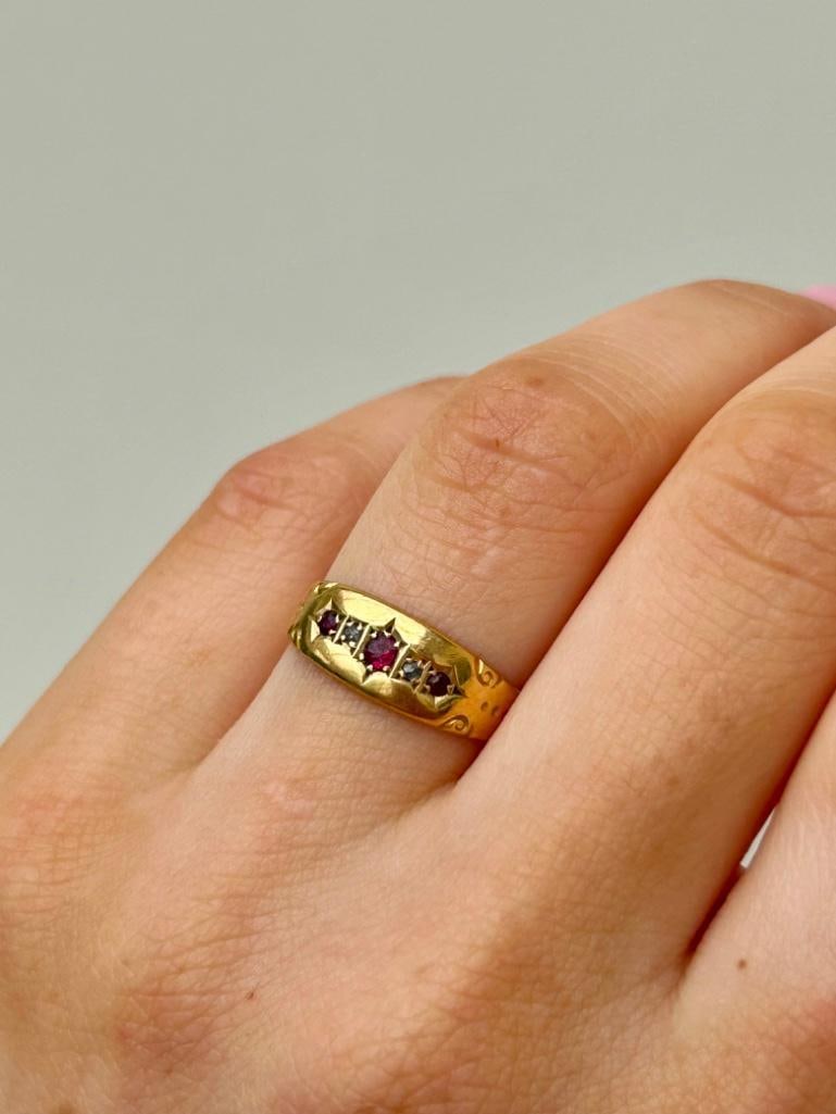 Antique c.1901 18ct Yellow Gold Ruby and Diamond Ring - 3