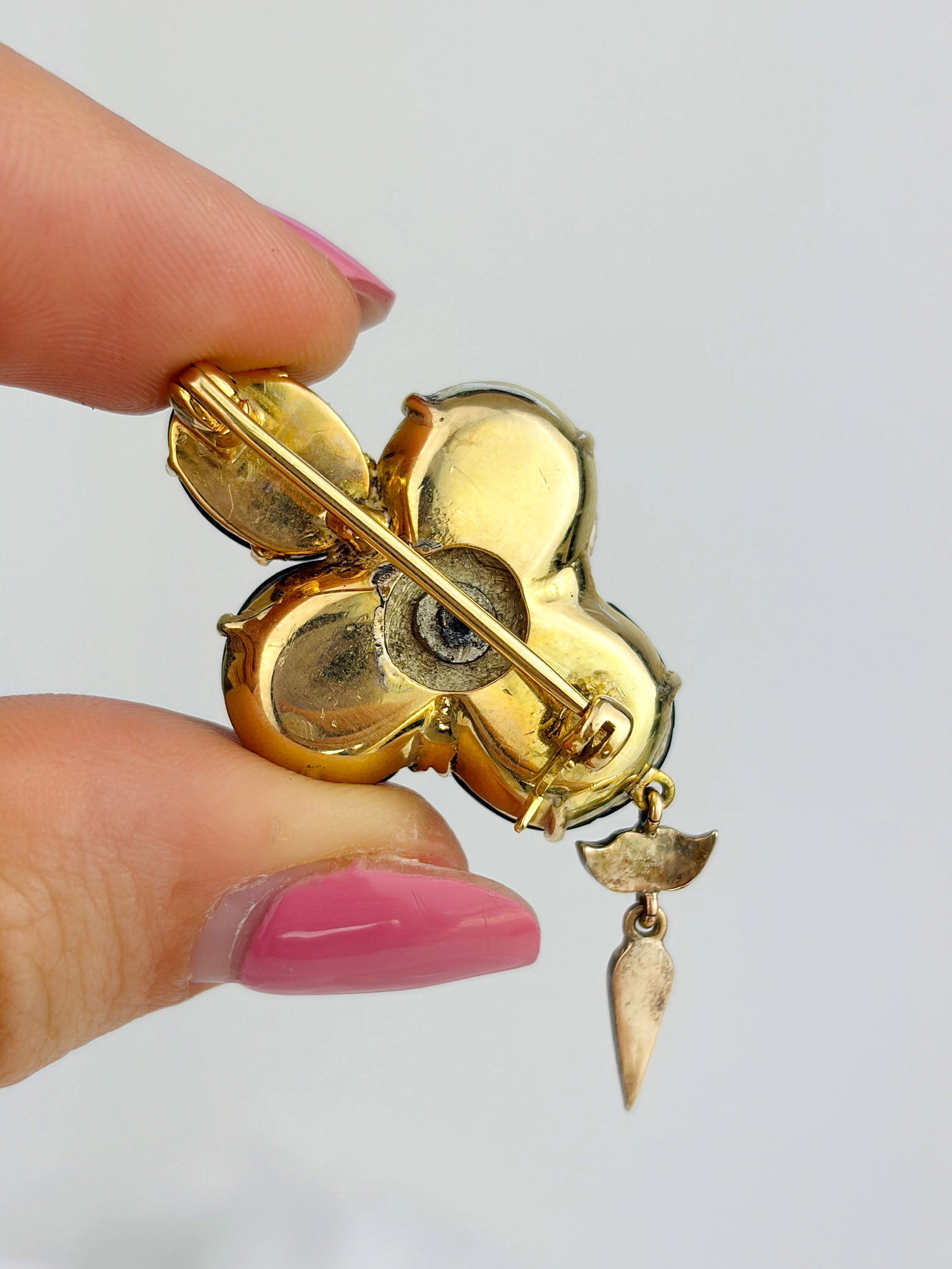 ANTIQUE CABOCHON GARNET BROOCH WITH ROSE CUT DIAMOND BUG AND DROP BROOCH IN GOLD - 6