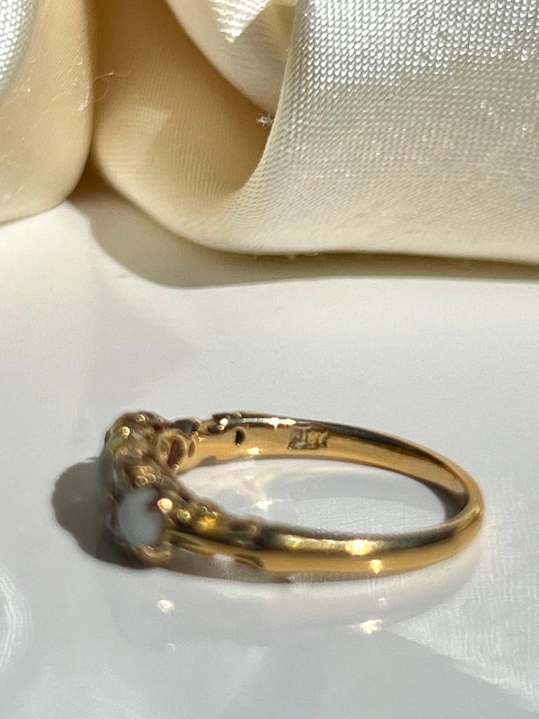 Antique 18ct Yellow Gold Opal and Diamond Ring - 7