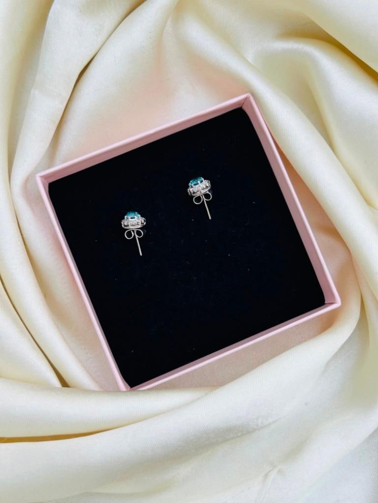 *Art Deco Blue Zircon and Diamond 18 Carat White Gold Cluster Stud Earrings - 4