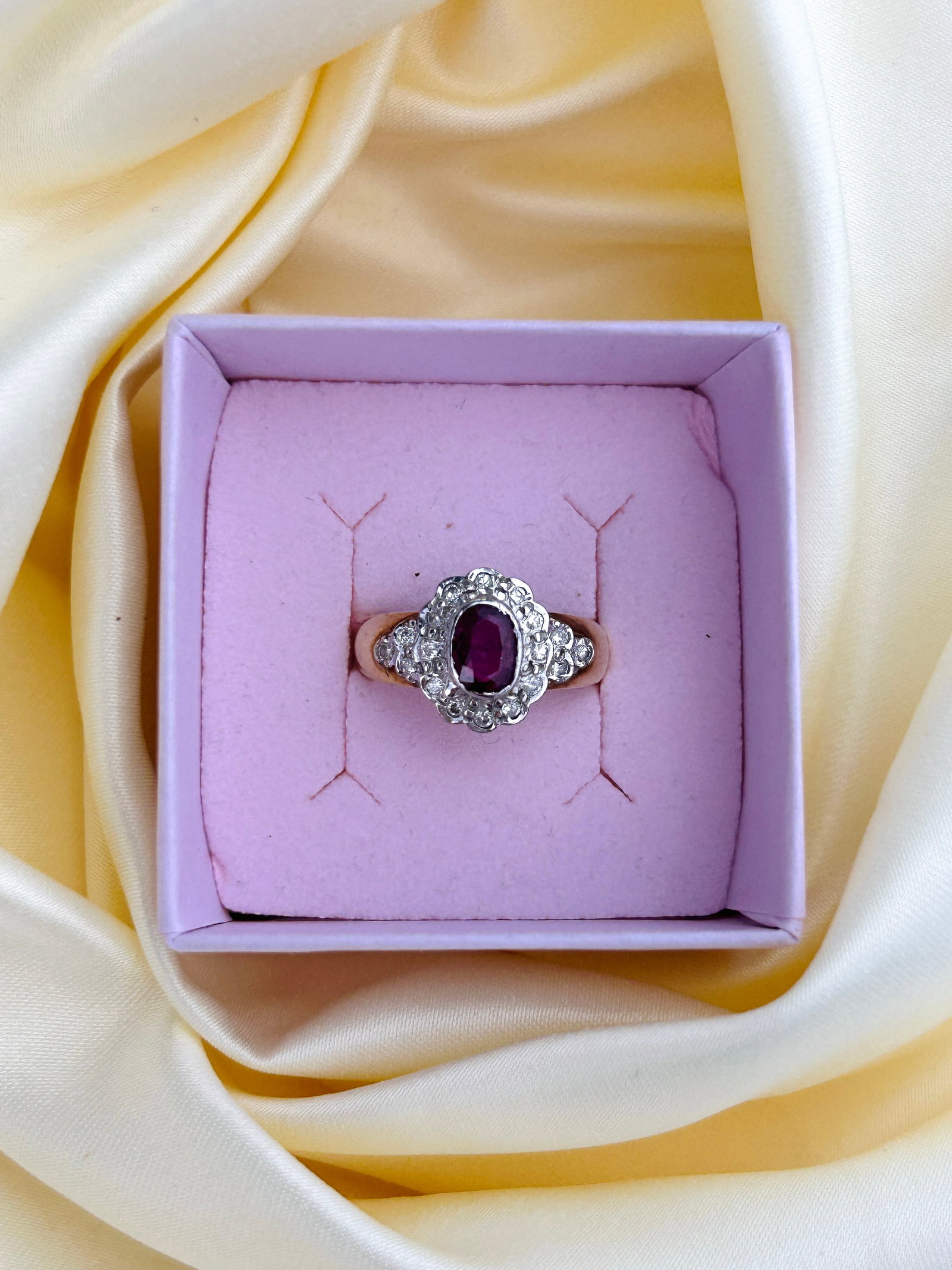 Chunky Vintage 9ct White and Yellow Gold Ruby and Diamond Cluster Ring - 6