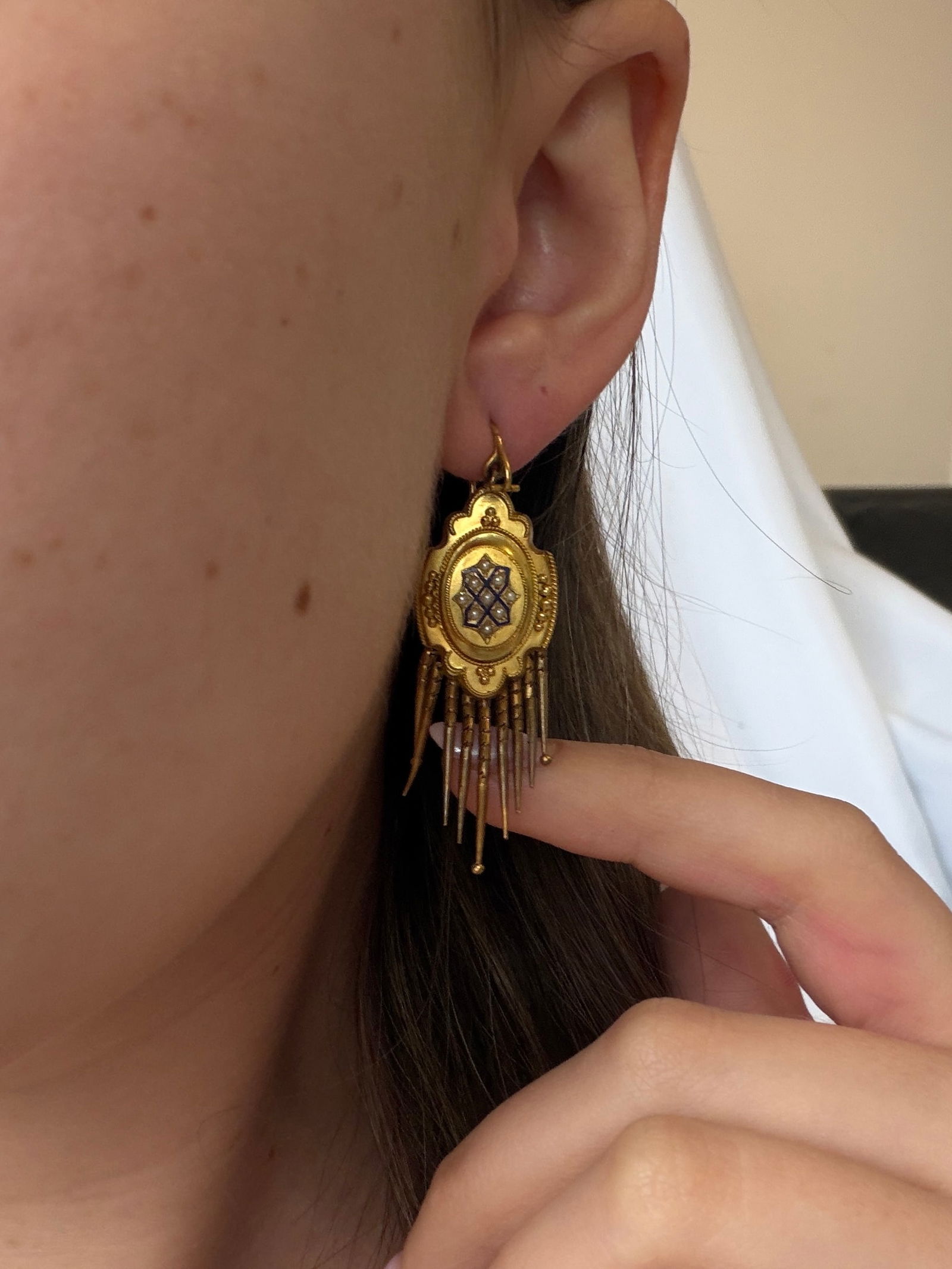 Antique 15ct yellow gold pearl , enamel and diamond fringe earrings and brooch boxed set - 12