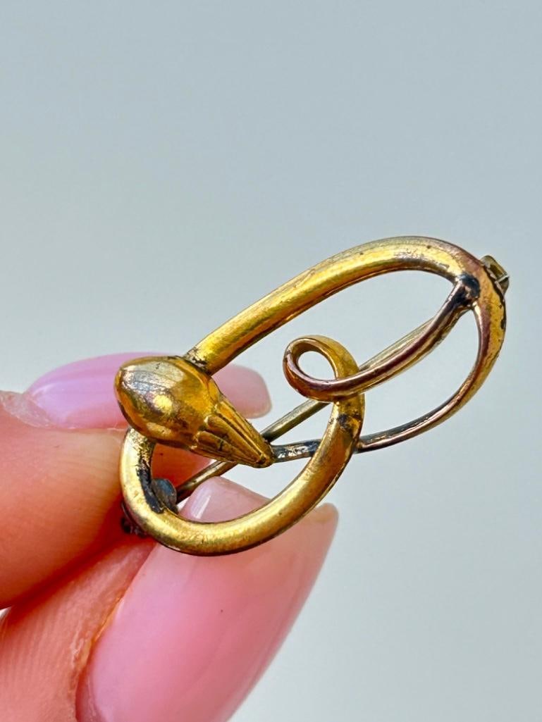 Antique Charlie Horner Snake Brooch: Antique Charlie Horner Snake Brooch sweet snake brooch measurements size 25mm x 12mm weight 1.49g materials UQZ