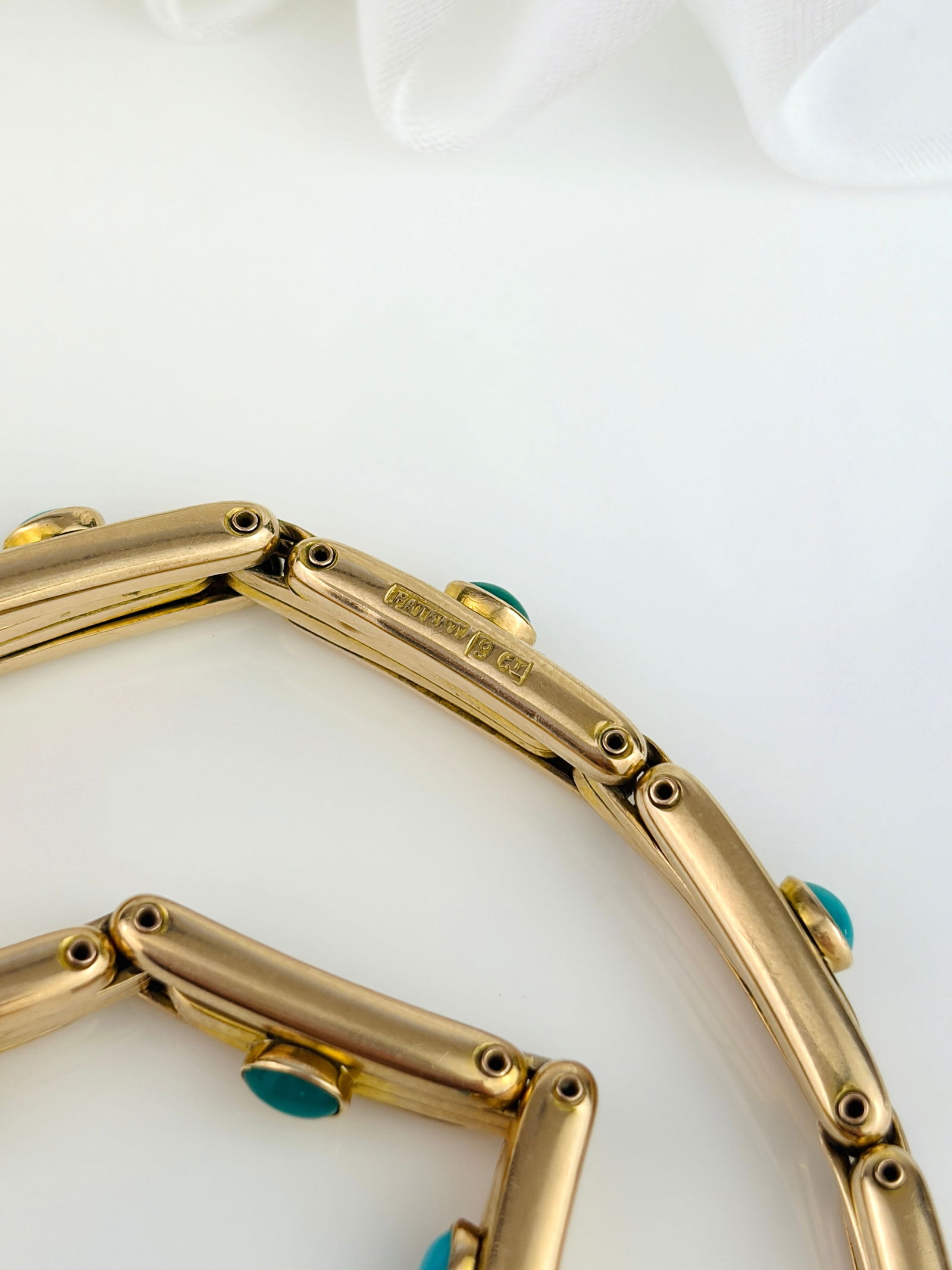 CHUNKY VINTAGE 9CT YELLOW GOLD TURQUOISE BRACELET - 6
