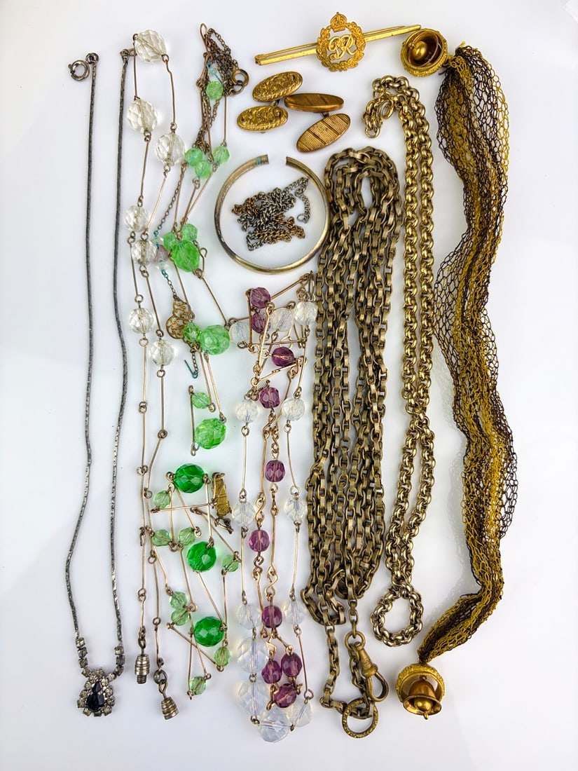 Mixed Lot Beaded Necklaces, Brooches etc: Mixed Lot Beaded Necklaces, Brooches etc