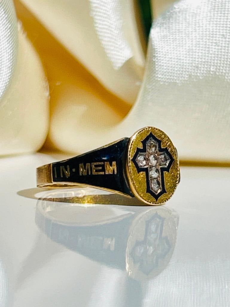 Antique 18ct yellow gold black enamel mourning band ring with rose cut diamond cross - 7