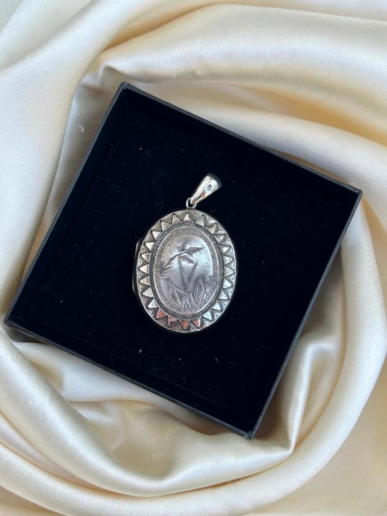 Victorian Silver Large Aesthetic Locket Pendant - 4