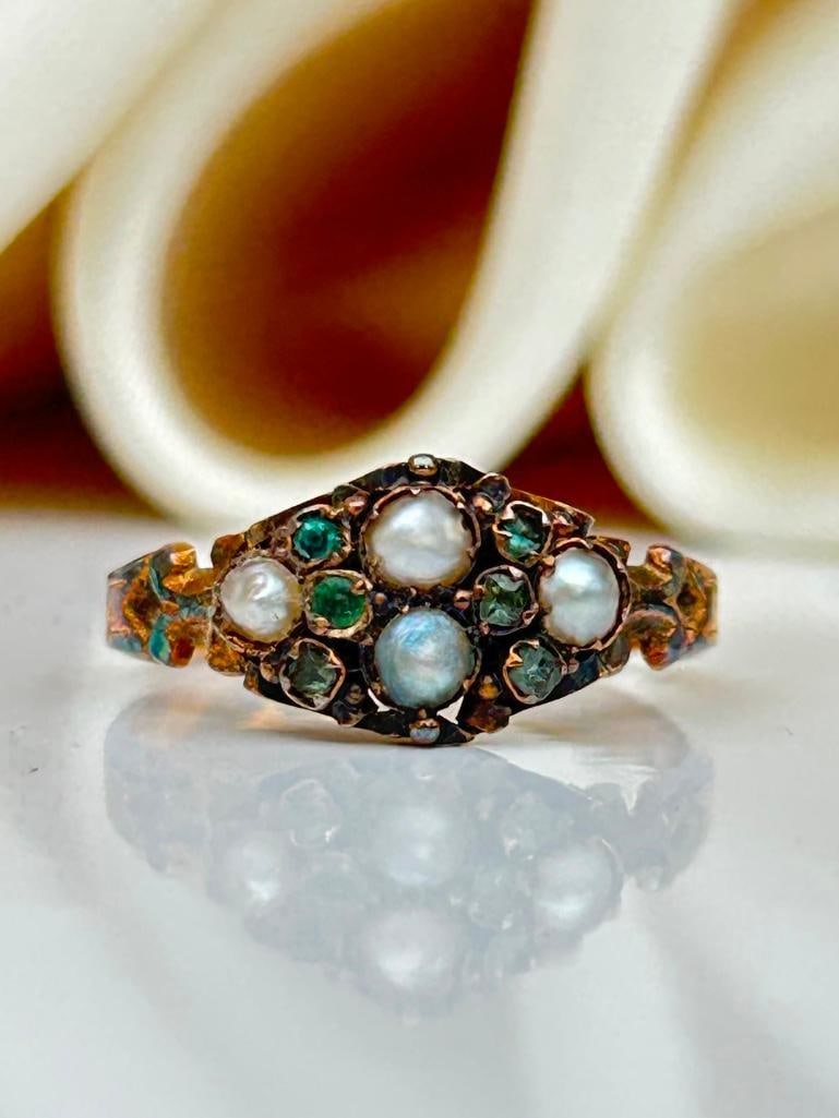 Antique Emerald and Pearl Ring in 15ct Yellow Gold: Antique Emerald and Pearl Ring in 15ct Yellow Gold sweet and detailed ring Measurements: size UK N US 7 head of ring 12mm x 7mm weight 1.82g stamped 15.625