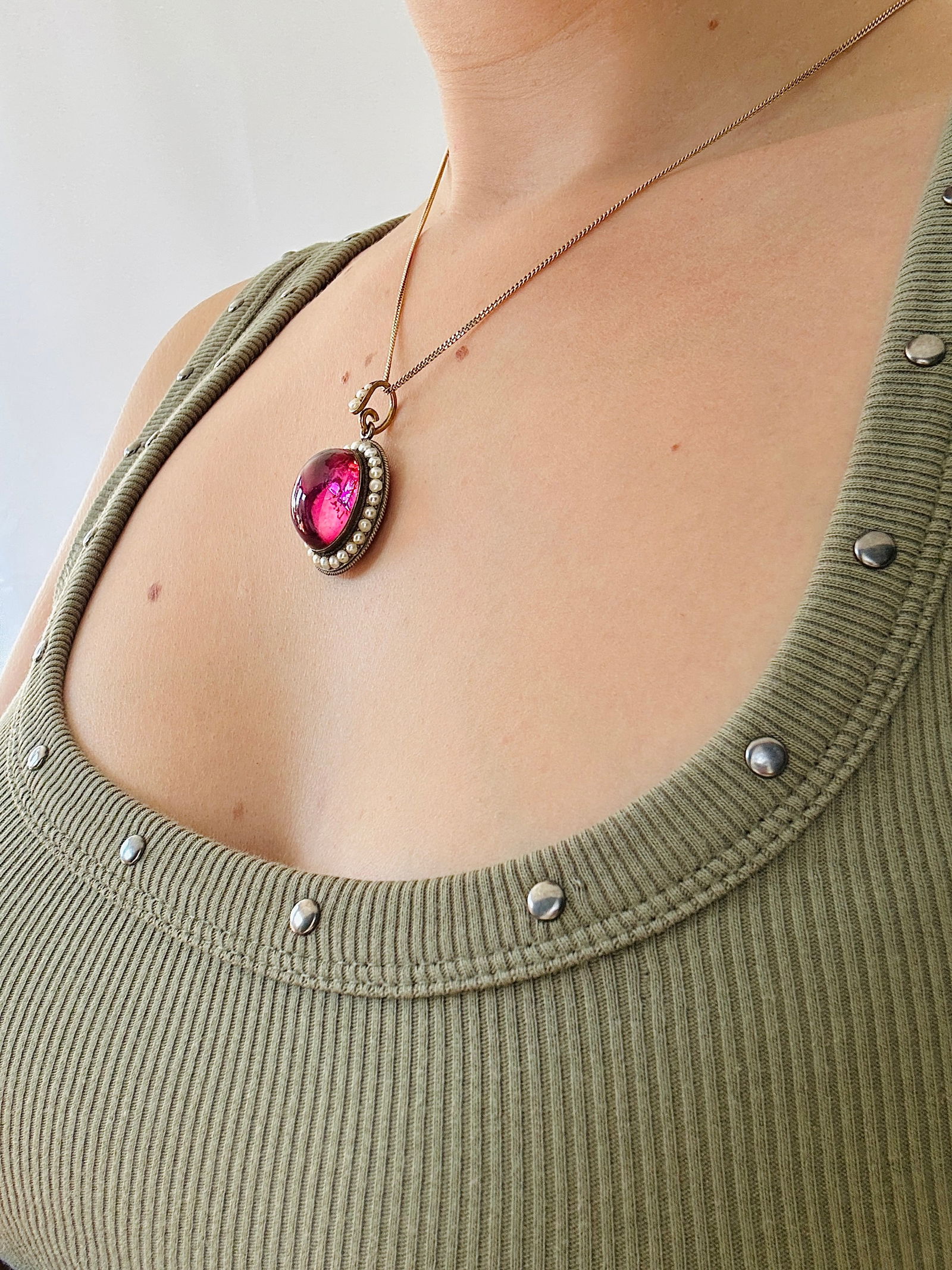 Antique Boxed Giant Foiled Back Cabochon Amethyst and Pearl Pendant in Gold - 7