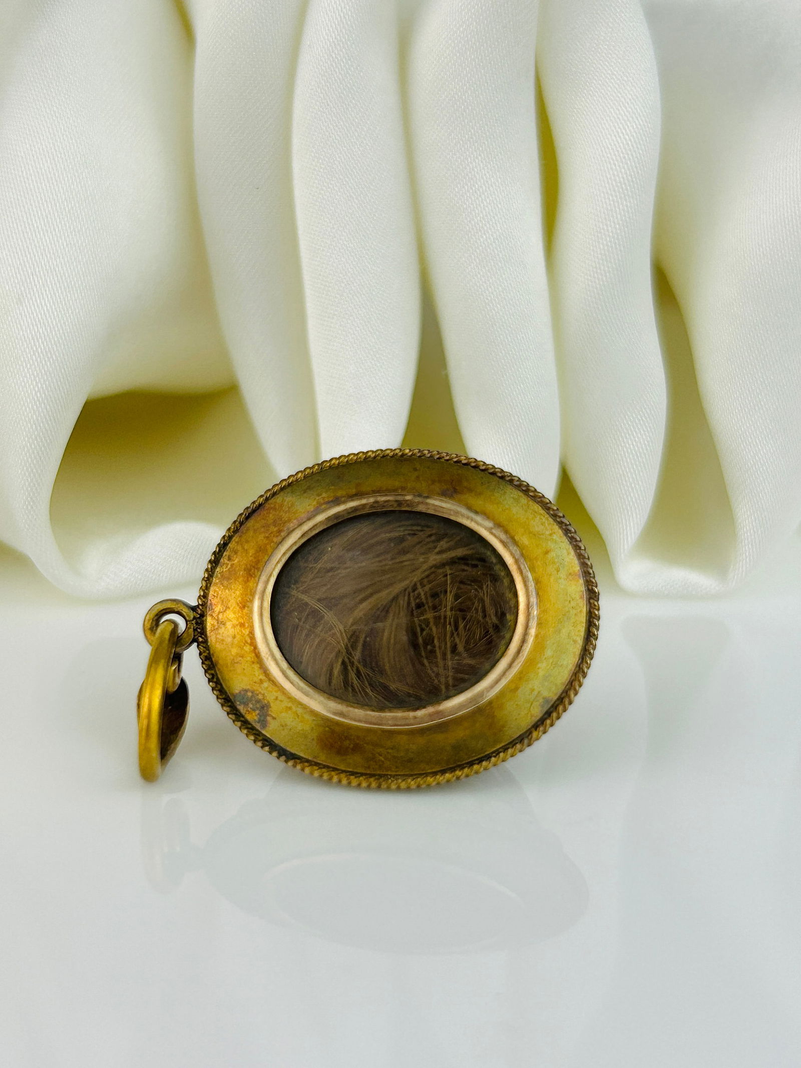 Antique Boxed Giant Foiled Back Cabochon Amethyst and Pearl Pendant in Gold - 8