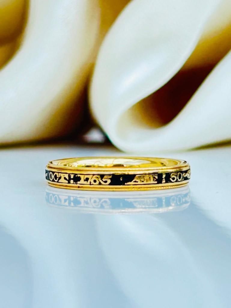 Heavy 18ct Yellow Gold Black Enamel Mourning Band c1785 - 7
