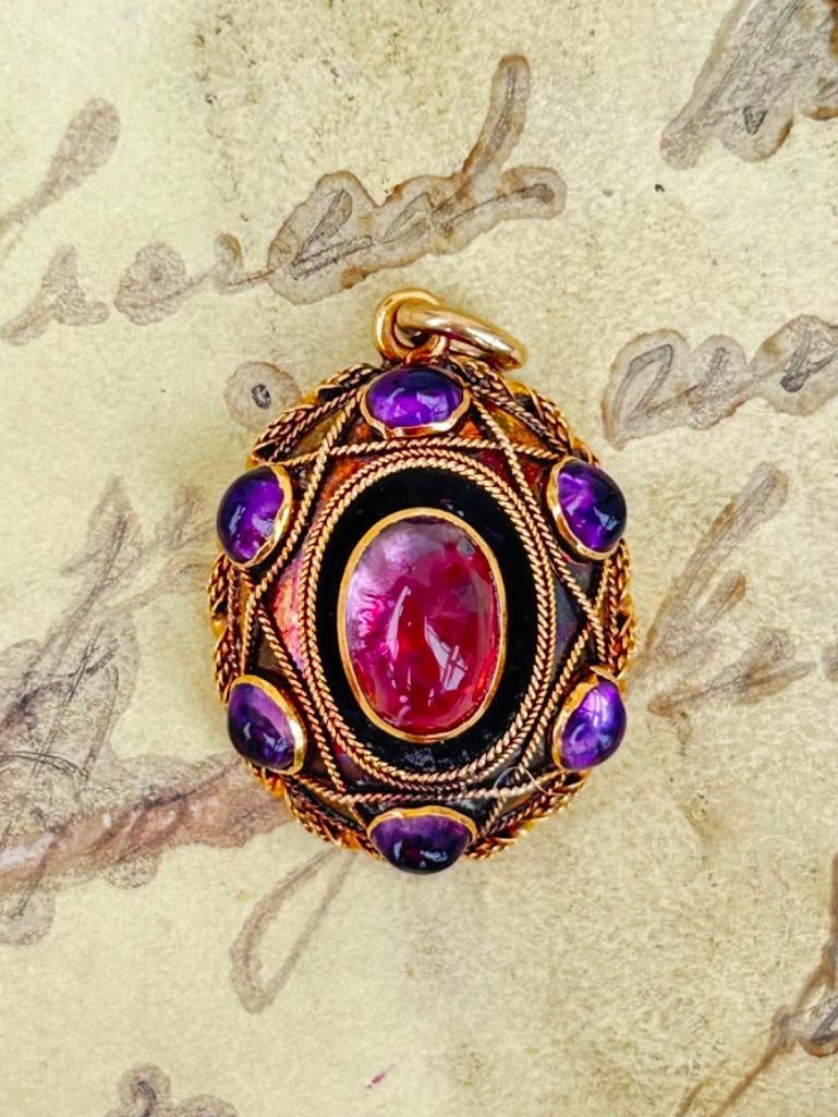Antique Victorian Era 15ct Gold Foiled Amethyst Pendant: Antique Victorian Era 15ct Gold Foiled Amethyst Pendant very pretty!! measurements size 24mm x 17mm weight 4.60g materials 15ct gold and amethyst 