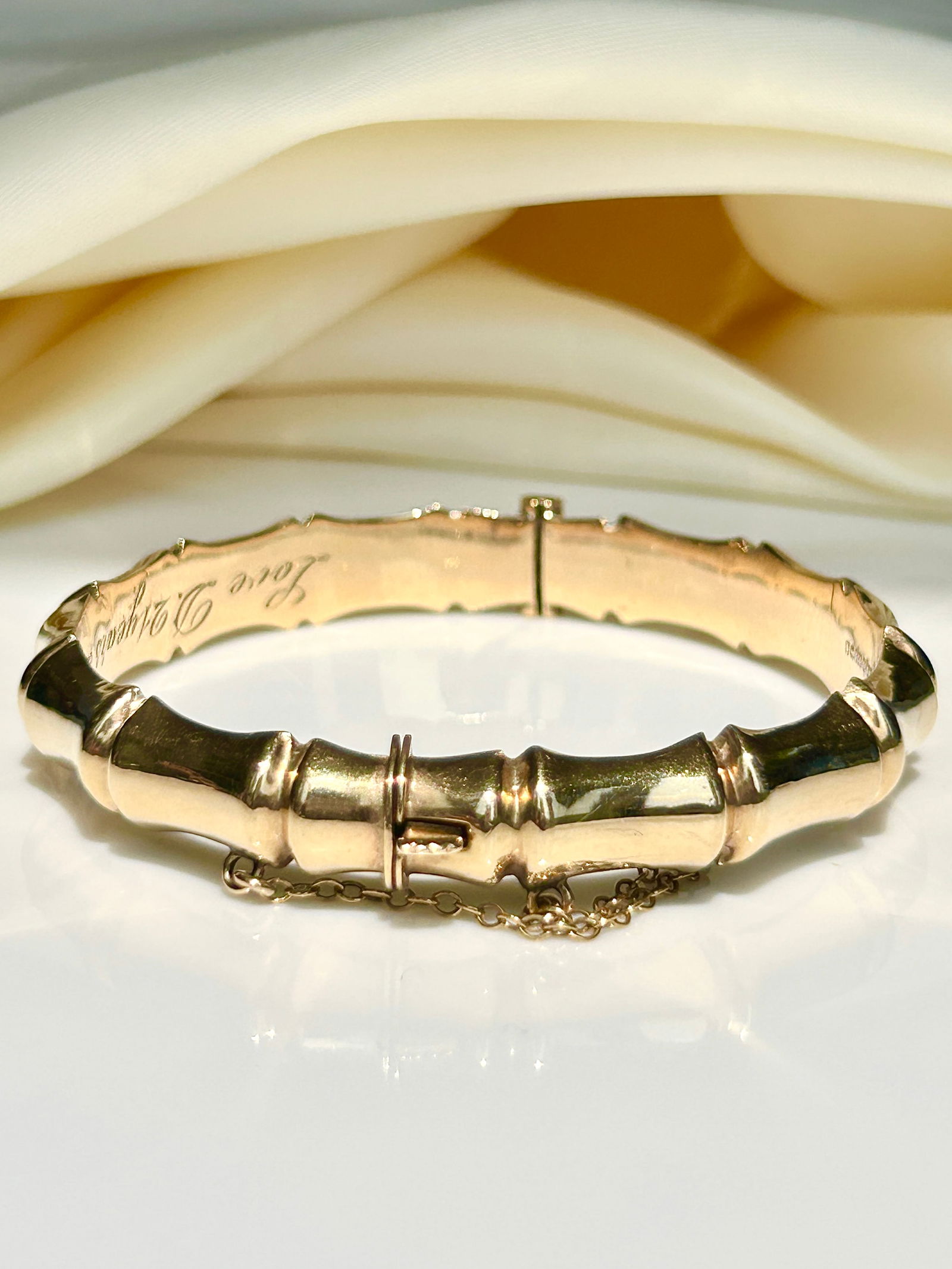 Vintage 9ct gold bamboo effect bangle / bracelet with safety chain c.1975 - 3