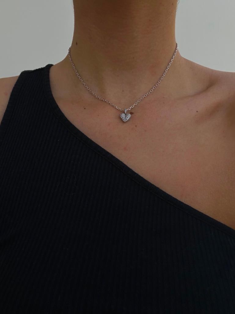 18ct Gold Diamond Heart on 18ct Gold Chain - 2