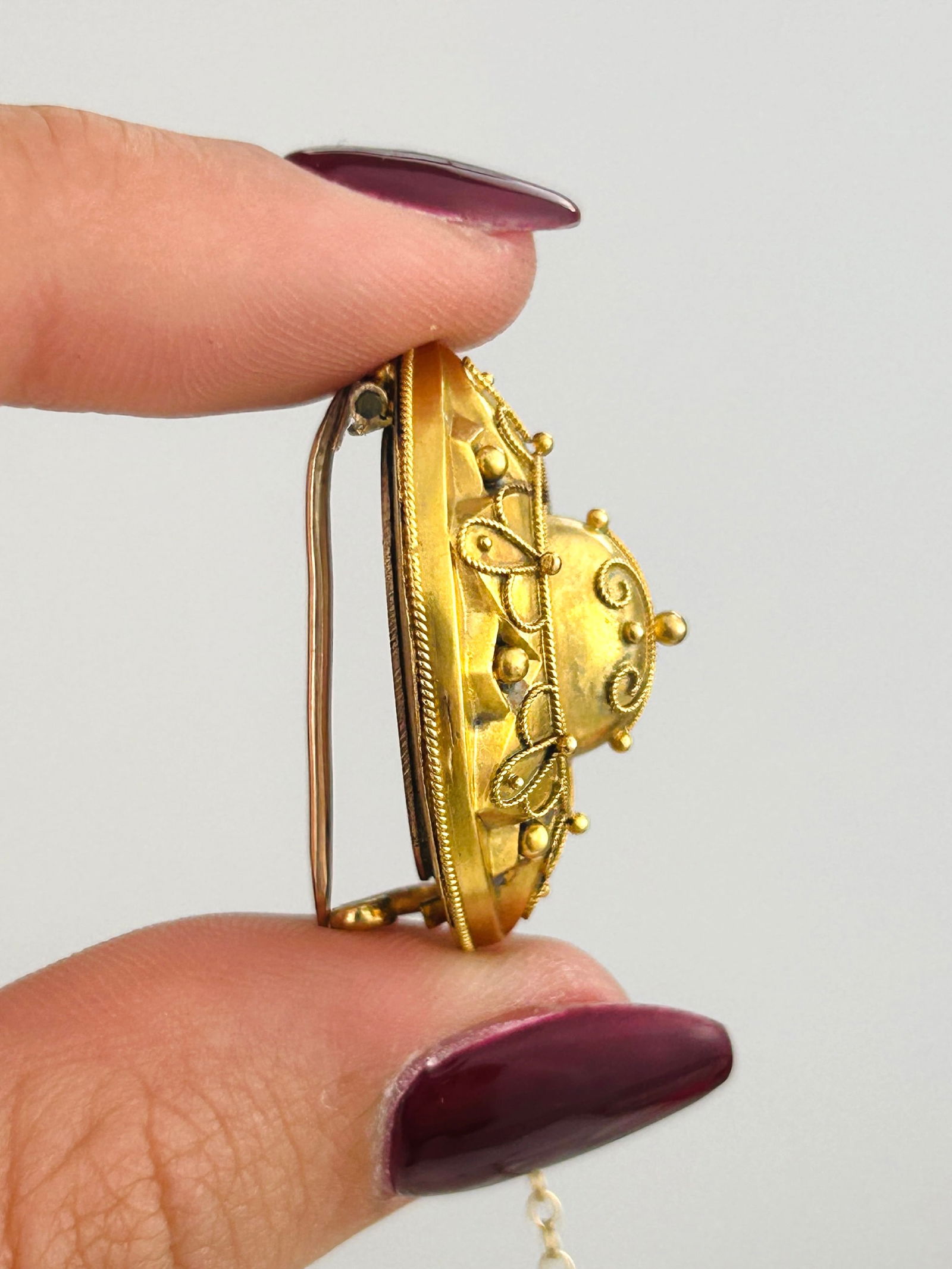Antique Victorian 15ct Gold Etruscan Revival Brooch - 4