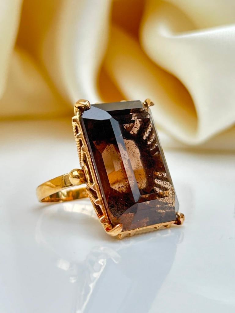 Large Antique 18ct Yellow Gold Quartz Cocktail Ring - 9
