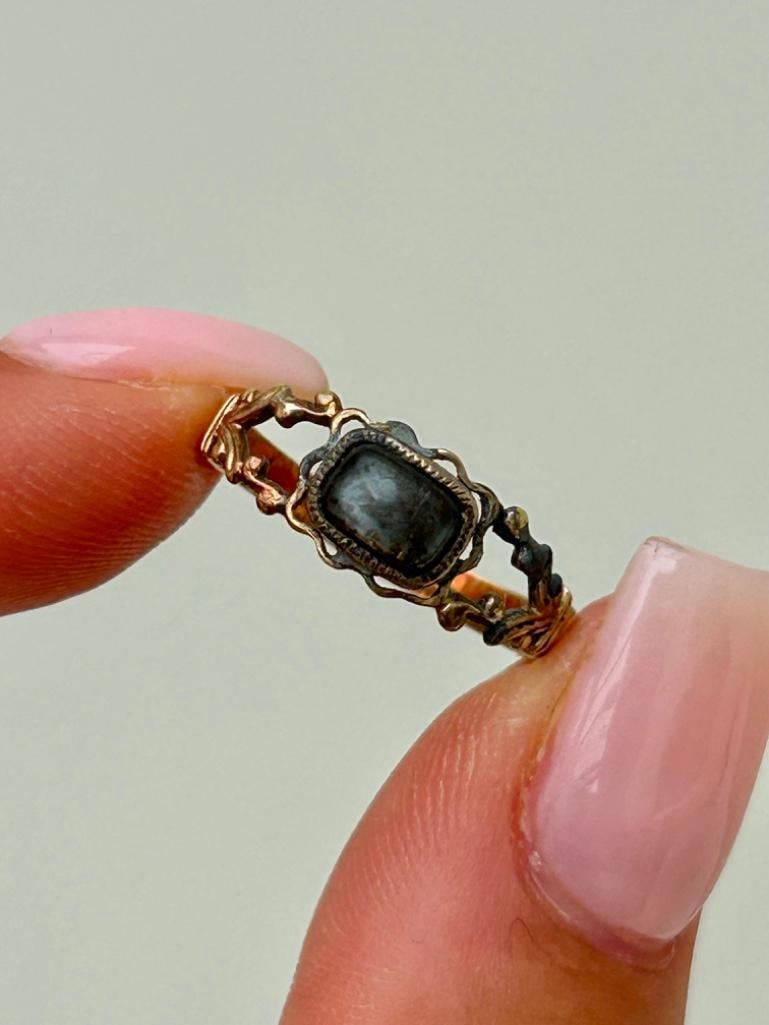 Antique Gold Georgian Era Locket Front Ring: Antique Gold Georgian Era Locket Front Ring charming and dainty measurements size UK N US 7 head of ring 7mm x 6mm weight 1.52g materials gold UQ2