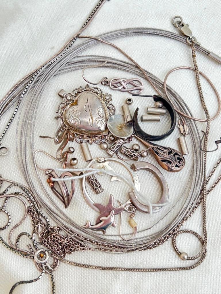 Mixed Lot of Antique and Vintage Jewellery Inc Silver Heart Necklace: Mixed Lot of Antique and Vintage Jewellery Inc Silver Heart Necklace truly charming mixed lot 