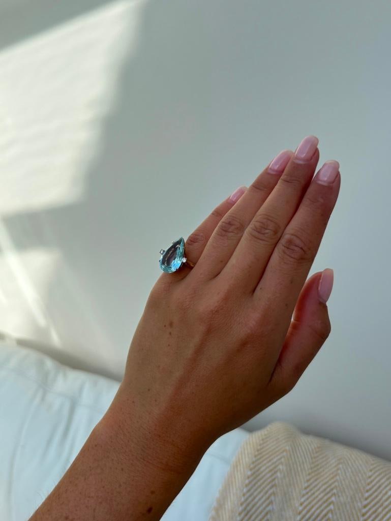 18ct Yellow Gold Large Aquamarine and Diamond Pear Shaped Ring - 3