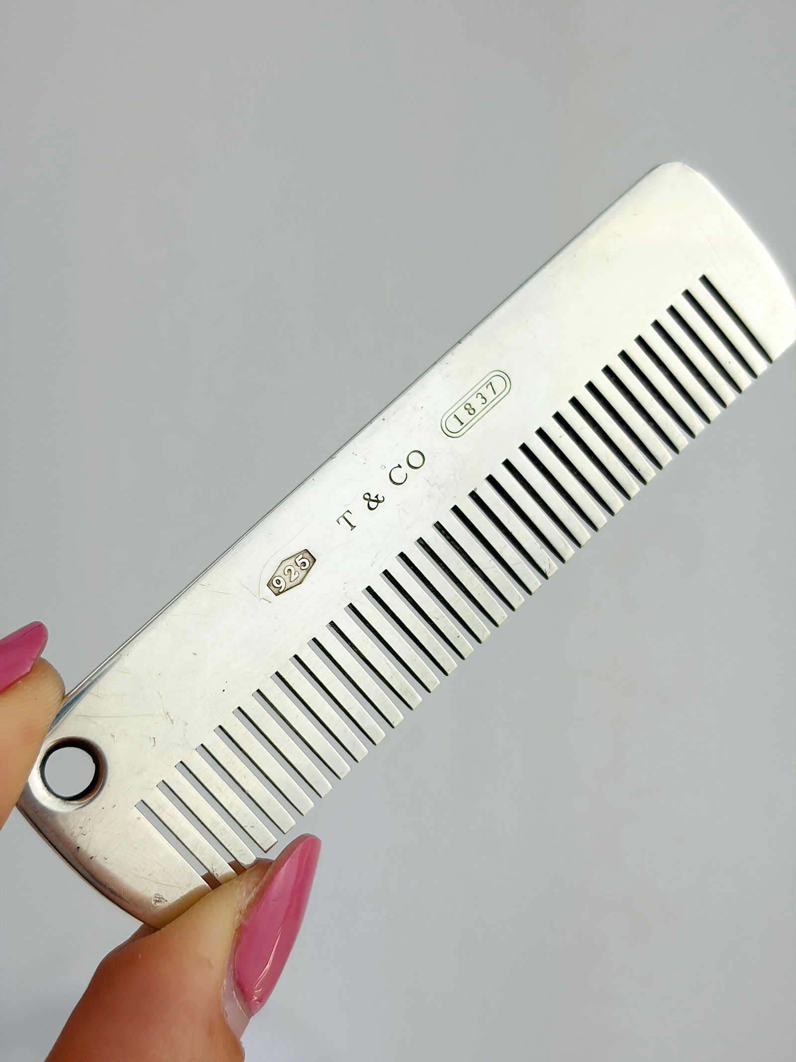 TIFFANY & CO 925 STERLING SILVER COMB: TIFFANY & CO 925 STERLING SILVER COMB Wonderful sterling silver comb!