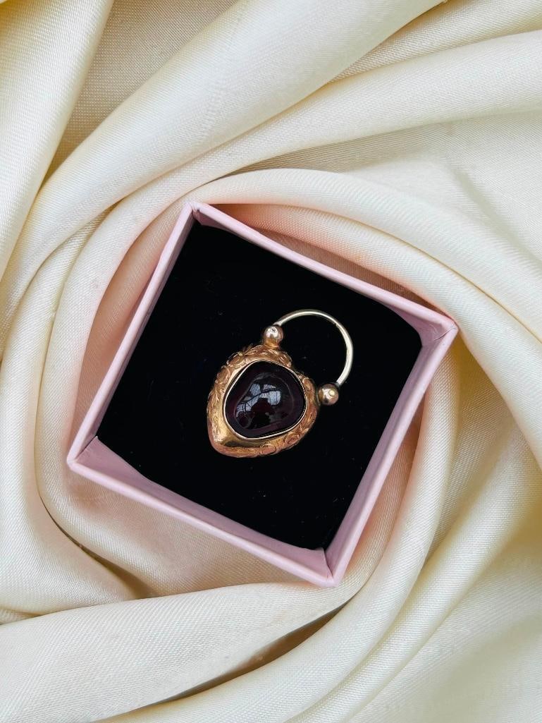 Chunky Antique Cabochon Garnet and Gold Padlock with Locket Back - 4