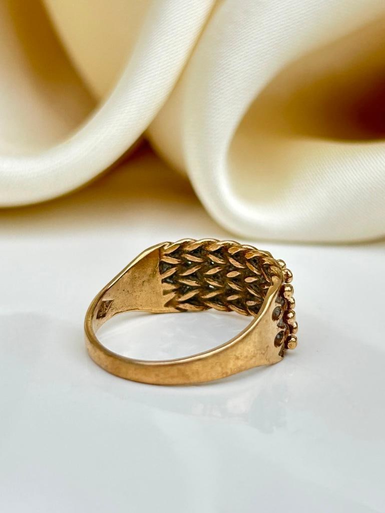 Heavy 9ct Gold Keeper Ring - 7