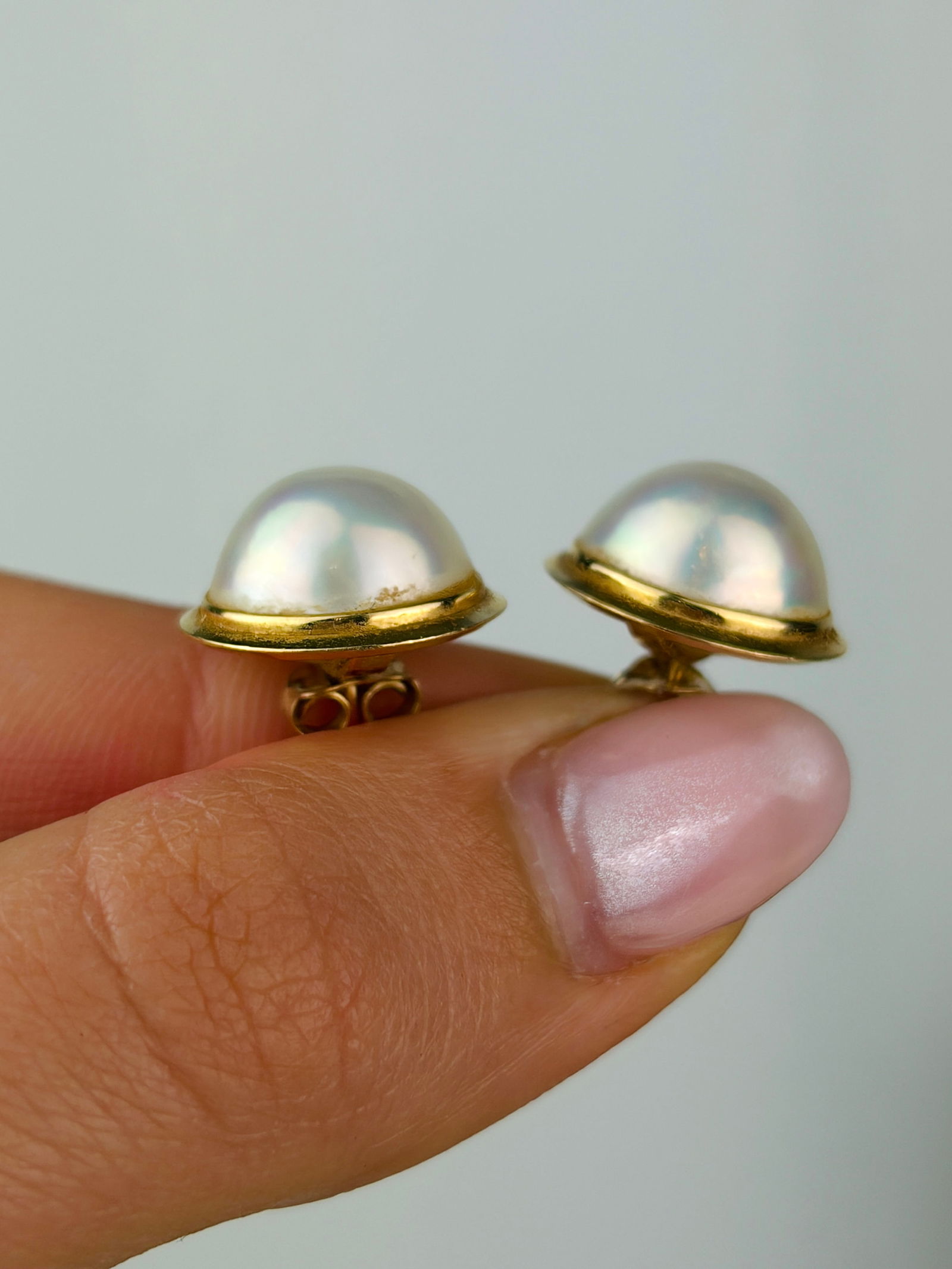 vintage 18ct yellow gold pearl stud style earrings - large size - 2
