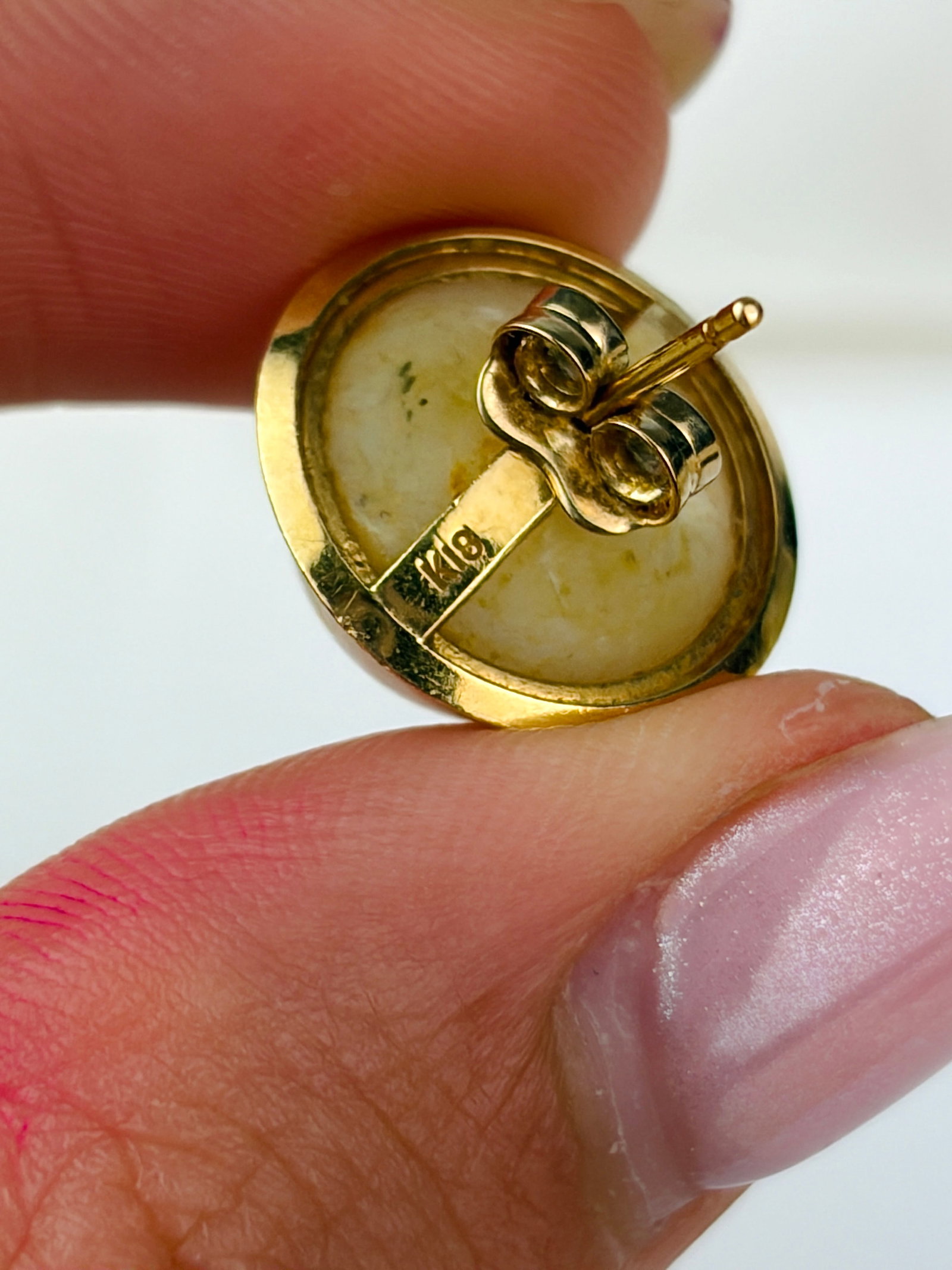 vintage 18ct yellow gold pearl stud style earrings - large size - 4