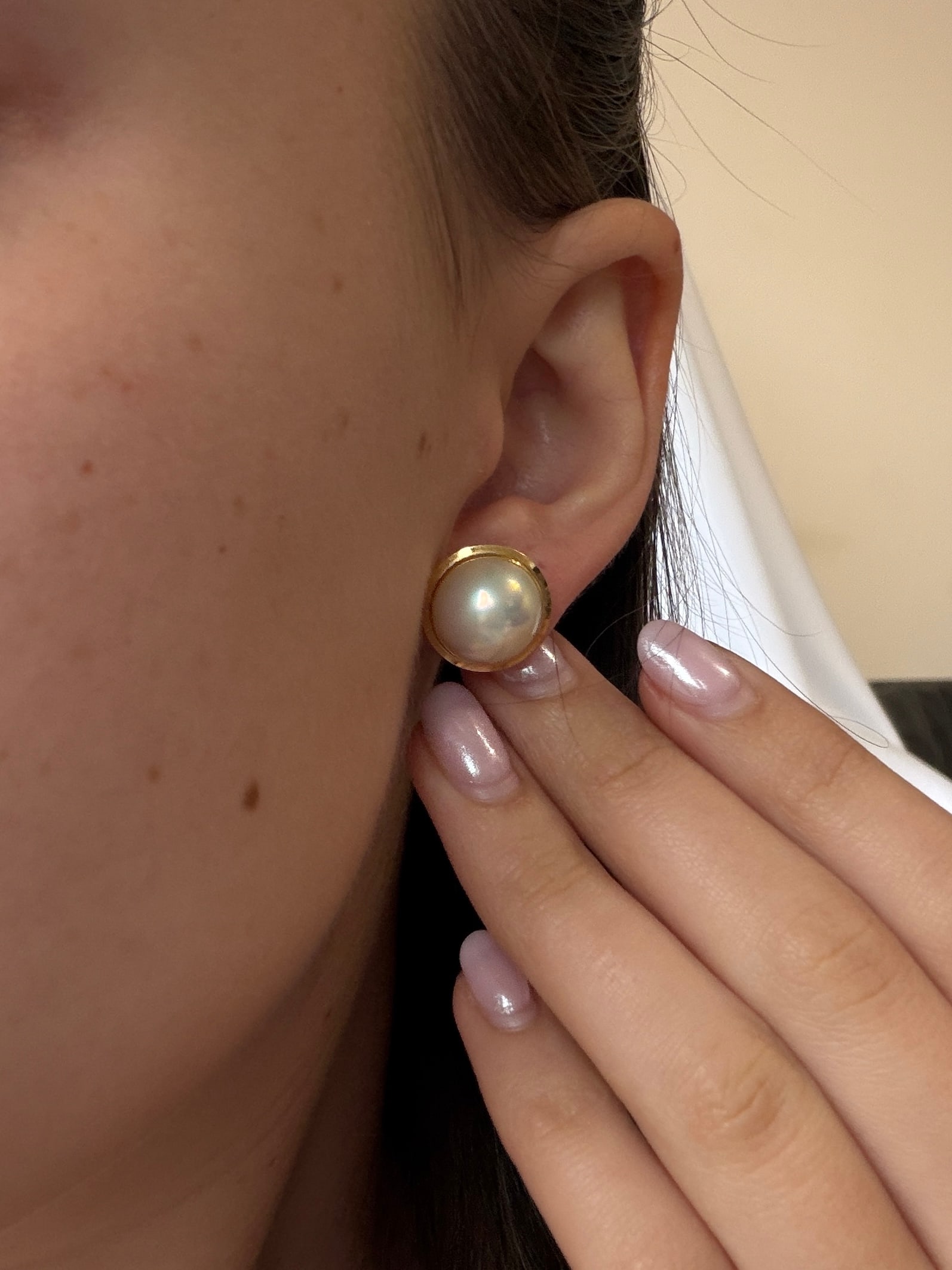vintage 18ct yellow gold pearl stud style earrings - large size - 7