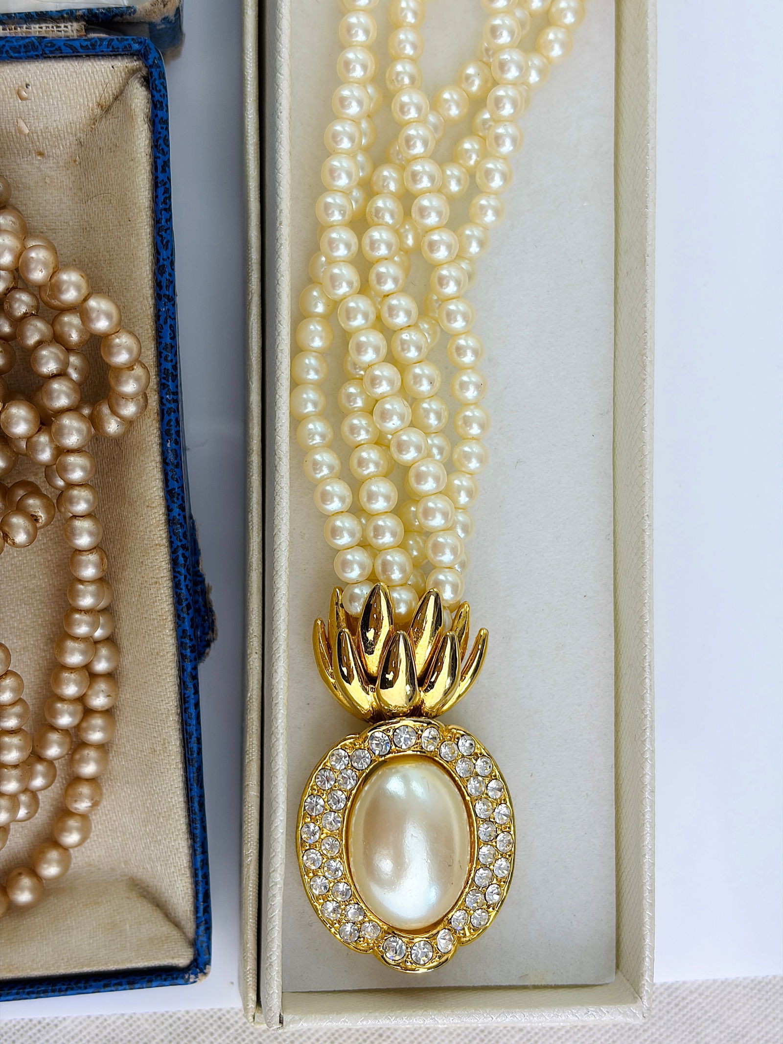 MIXED LOT Boxed Necklaces - 5