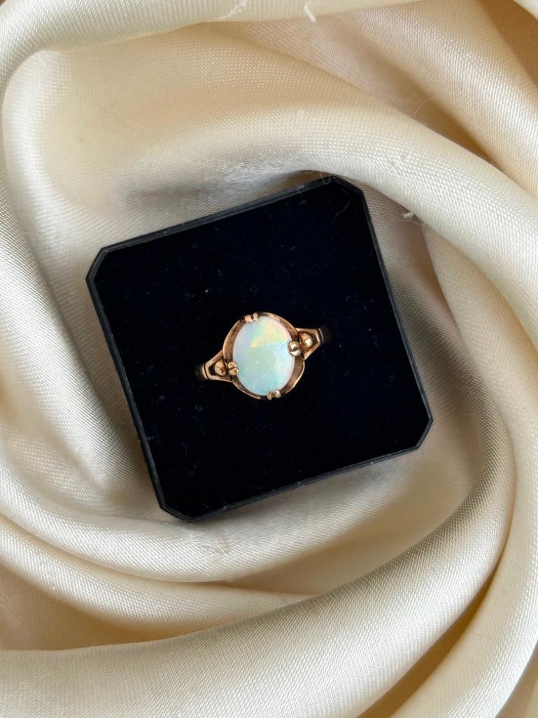 9ct Gold Opal Ring - 2