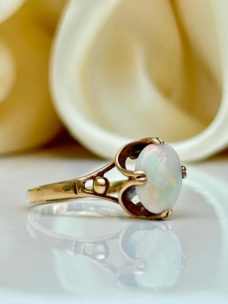 9ct Gold Opal Ring - 4