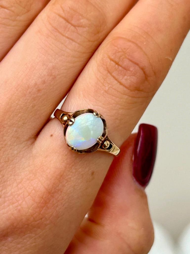 9ct Gold Opal Ring - 7