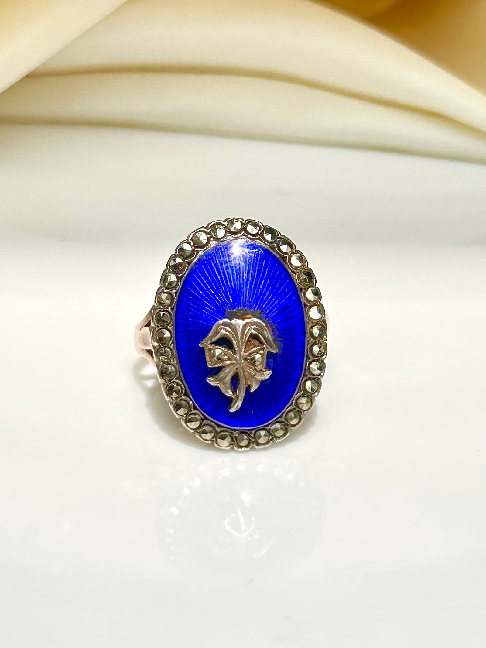 large antique blue enamel and marcasite gold ring - 2