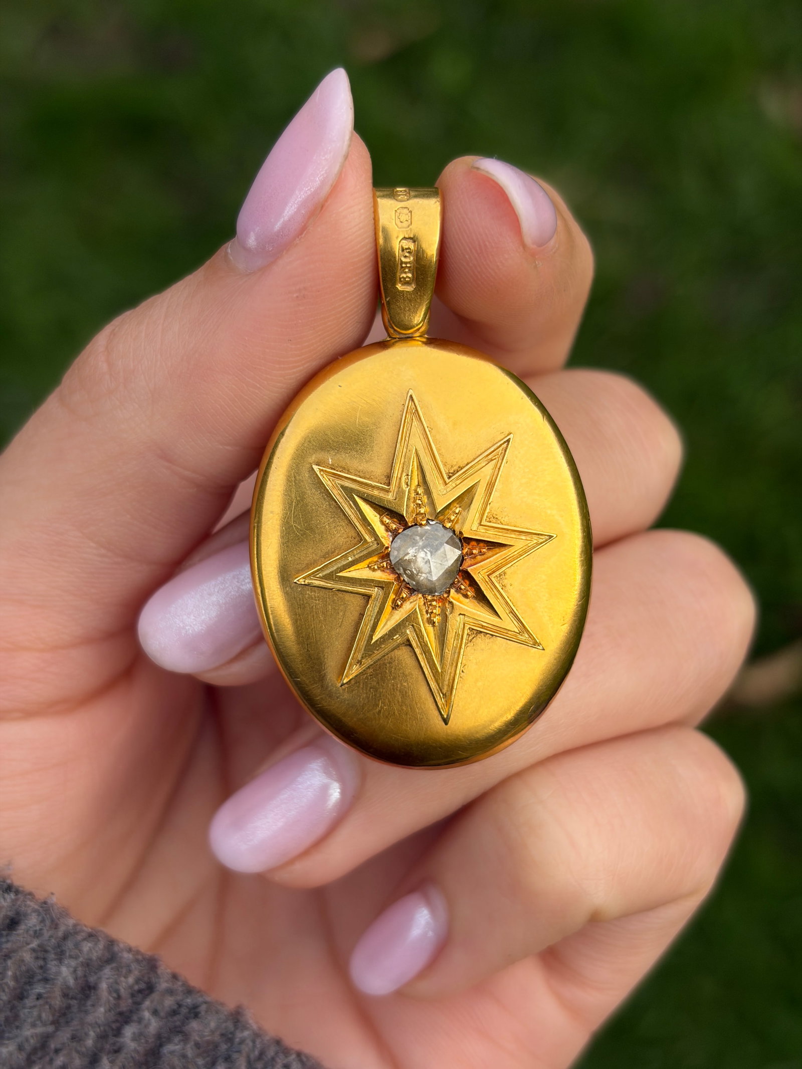antique 18ct yellow gold star locket with large rose cut diamond pendant - 11