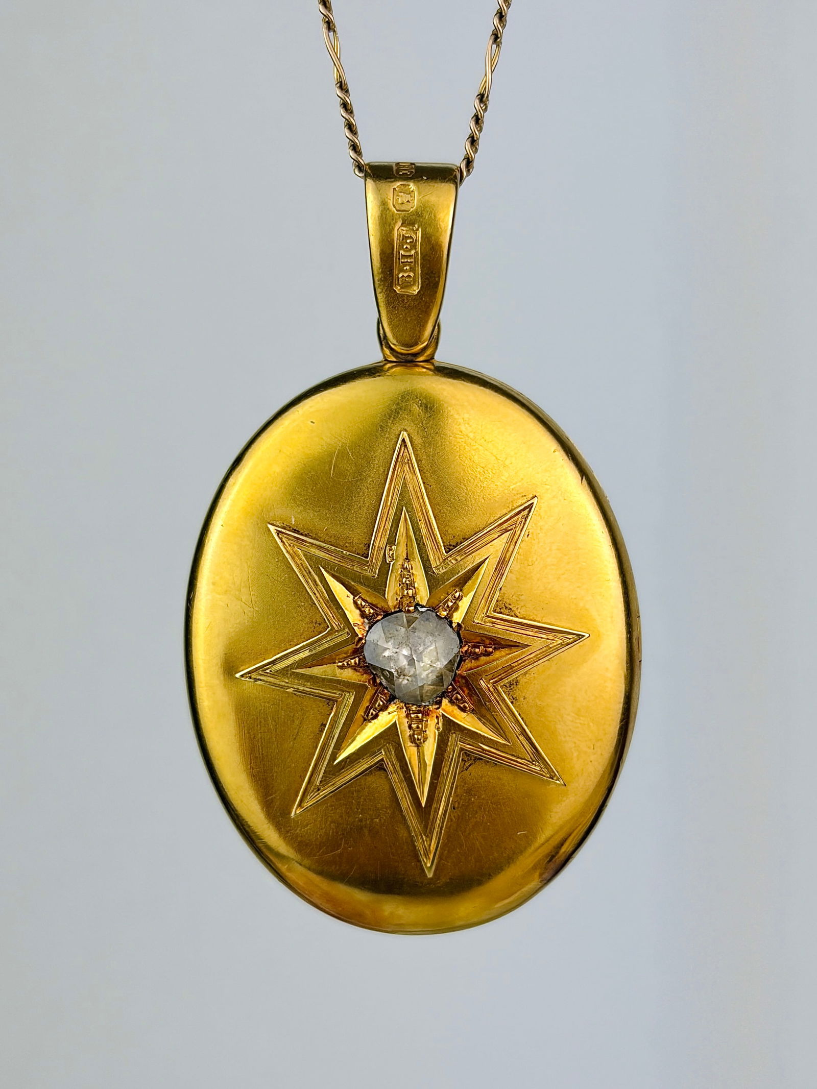 antique 18ct yellow gold star locket with large rose cut diamond pendant (1 of 12)