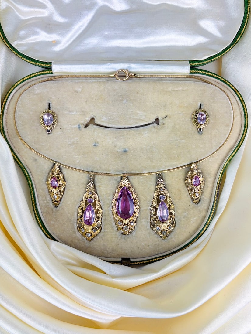 Incredible Antique 18ct yellow gold Amethyst and diamond Boxed Necklace and Earrings Suite - 18