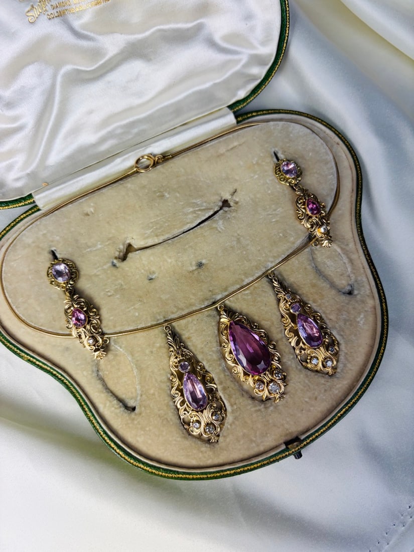Incredible Antique 18ct yellow gold Amethyst and diamond Boxed Necklace and Earrings Suite - 19